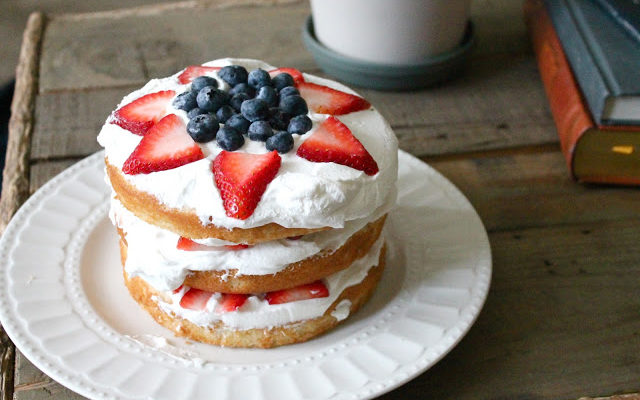 Vanilla Cake with Fresh Whipped Cream